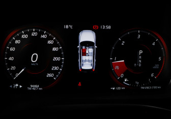 Подержанный автомобиль Volvo XC60 2019 года (11 фото)