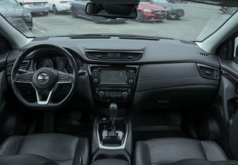 Подержанный автомобиль Nissan Qashqai 2021 года (12 фото)