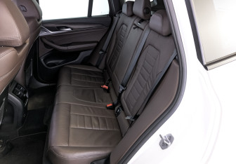 Подержанный автомобиль BMW X3 2020 года (18 фото)
