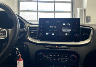 Подержанный автомобиль Kia Ceed Hatchback 2020 года (16 фото)
