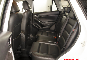 Подержанный автомобиль Mazda CX-5 2016 года (9 фото)