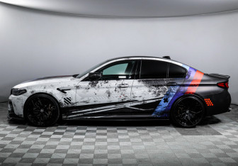 Подержанный автомобиль BMW M5 Sedan 2022 года (8 фото)