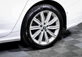 Подержанный автомобиль Audi A6 Wagon 2019 года (15 фото)
