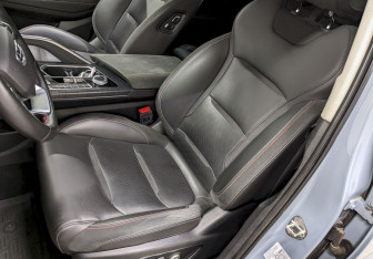 Подержанный автомобиль Geely Tugella 2022 года (14 фото)