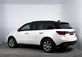 Подержанный автомобиль Acura MDX 2014 года (7 фото)
