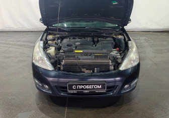 Подержанный автомобиль Nissan Teana 2010 года (9 фото)