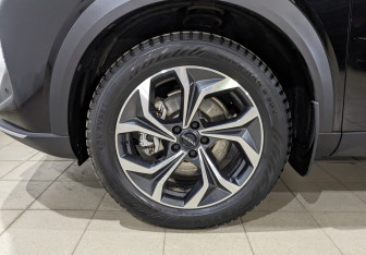 Подержанный автомобиль Haval F7 2024 года (12 фото)