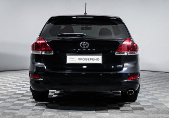 Подержанный автомобиль Toyota Venza 2013 года (6 фото)