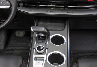 Подержанный автомобиль Changan CS55PLUS 2023 года (13 фото)