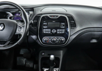 Подержанный автомобиль Renault Kaptur 2019 года (9 фото)