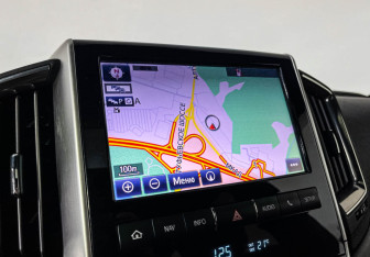 Подержанный автомобиль Toyota Land Cruiser Suv 2017 года (23 фото)