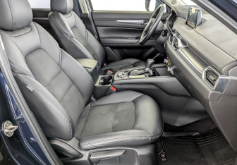 Подержанный автомобиль Mazda CX-5 2021 года (24 фото)