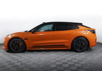 Подержанный автомобиль Zeekr 001 2024 года (8 фото)