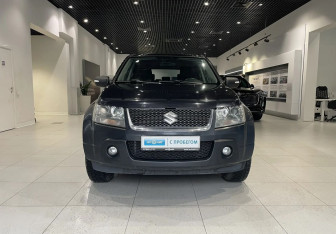 Подержанный автомобиль Suzuki Grand Vitara 2009 года (2 фото)