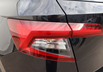 Подержанный автомобиль Skoda Karoq 2024 года (24 фото)