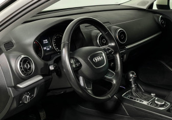 Подержанный автомобиль Audi A3 Hatchback 2013 года (12 фото)