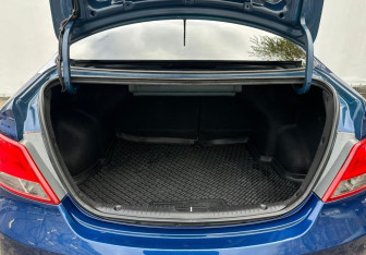 Подержанный автомобиль Hyundai Solaris Sedan 2015 года (15 фото)