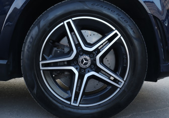 Подержанный автомобиль Mercedes-Benz GLE 2019 года (31 фото)