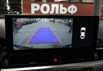 Подержанный автомобиль Audi A4 Sedan 2015 года (20 фото)