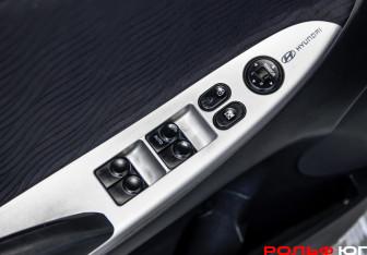 Подержанный автомобиль Hyundai Solaris Sedan 2011 года (16 фото)