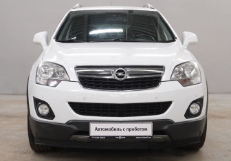 Подержанный автомобиль Opel Antara 2013 года (2 фото)