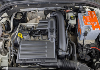 Подержанный автомобиль Skoda Octavia Liftback 2019 года (9 фото)