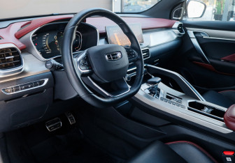 Подержанный автомобиль Geely Coolray 2023 года (21 фото)