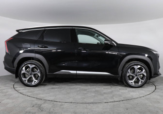 Подержанный автомобиль Geely Atlas 2024 года (4 фото)