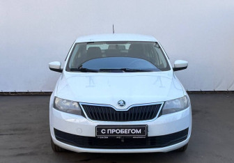 Подержанный автомобиль Skoda Rapid Liftback 2018 года (2 фото)