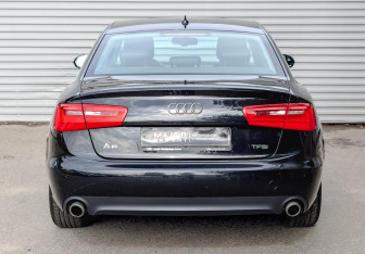 Подержанный автомобиль Audi A6 Sedan 2012 года (6 фото)