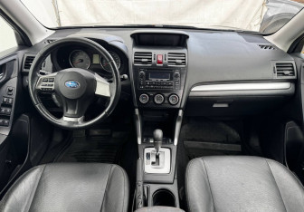 Подержанный автомобиль Subaru Forester Suv 2014 года (9 фото)