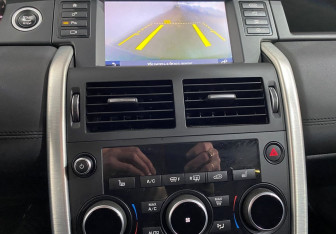 Подержанный автомобиль Land Rover Discovery Sport 2017 года (12 фото)