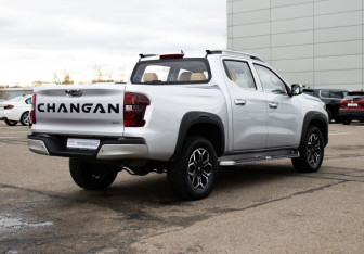 Подержанный автомобиль Changan Hunter Plus 2024 года (5 фото)