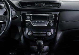 Подержанный автомобиль Nissan Qashqai 2019 года (12 фото)