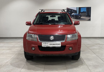 Подержанный автомобиль Suzuki Grand Vitara 2011 года (2 фото)