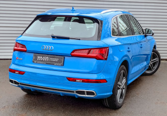 Подержанный автомобиль Audi SQ5 2019 года (5 фото)