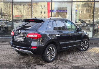 Подержанный автомобиль Renault Koleos 2013 года (8 фото)