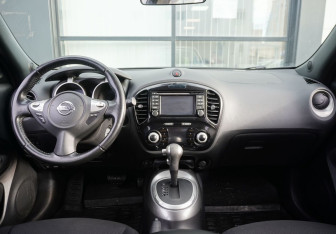 Подержанный автомобиль Nissan Juke 2013 года (12 фото)