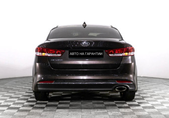 Подержанный автомобиль Kia Optima Sedan 2017 года (4 фото)