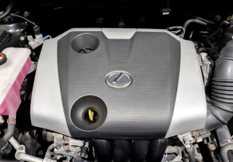 Подержанный автомобиль Lexus NX 2015 года (9 фото)