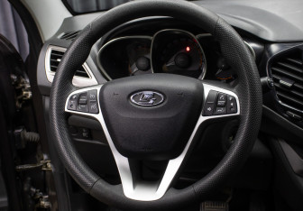 Подержанный автомобиль LADA (ВАЗ) Vesta Sedan 2019 года (17 фото)