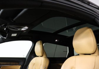Подержанный автомобиль Volvo S90 2021 года (17 фото)