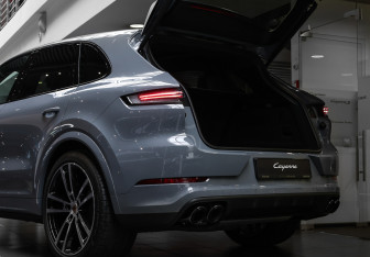 Новый Porsche Cayenne 2025 (16 фото)