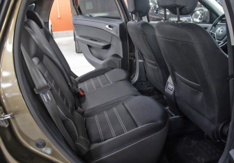 Подержанный автомобиль Renault Arkana 2021 года (12 фото)