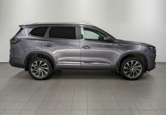 Подержанный автомобиль Chery Tiggo 8 Pro Max 2022 года (4 фото)