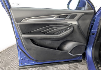 Подержанный автомобиль Haval F7 2019 года (19 фото)