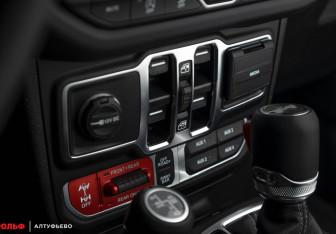 Новый Jeep Wrangler 2025 (12 фото)