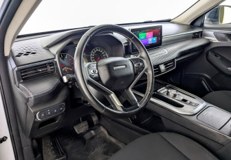 Подержанный автомобиль Haval Jolion 2024 года (16 фото)