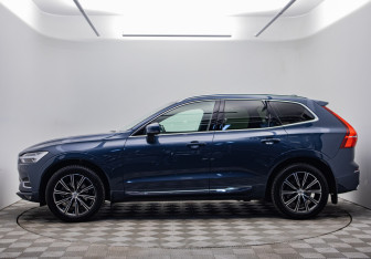 Подержанный автомобиль Volvo XC60 2020 года (8 фото)