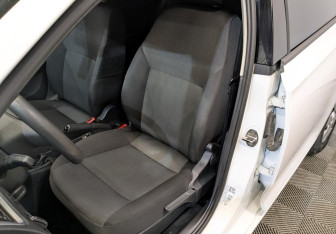 Подержанный автомобиль Skoda Rapid Liftback 2019 года (19 фото)